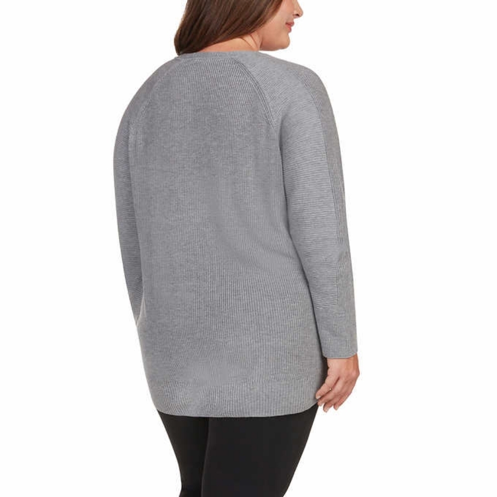 Matty M Ladies' Ribbed V-Neck Sweater - Picture 4 of 4